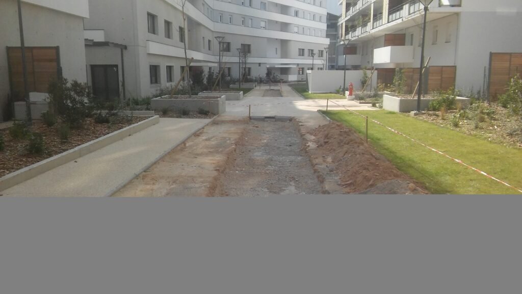 terrassement et préparation voirie piétonne marseille